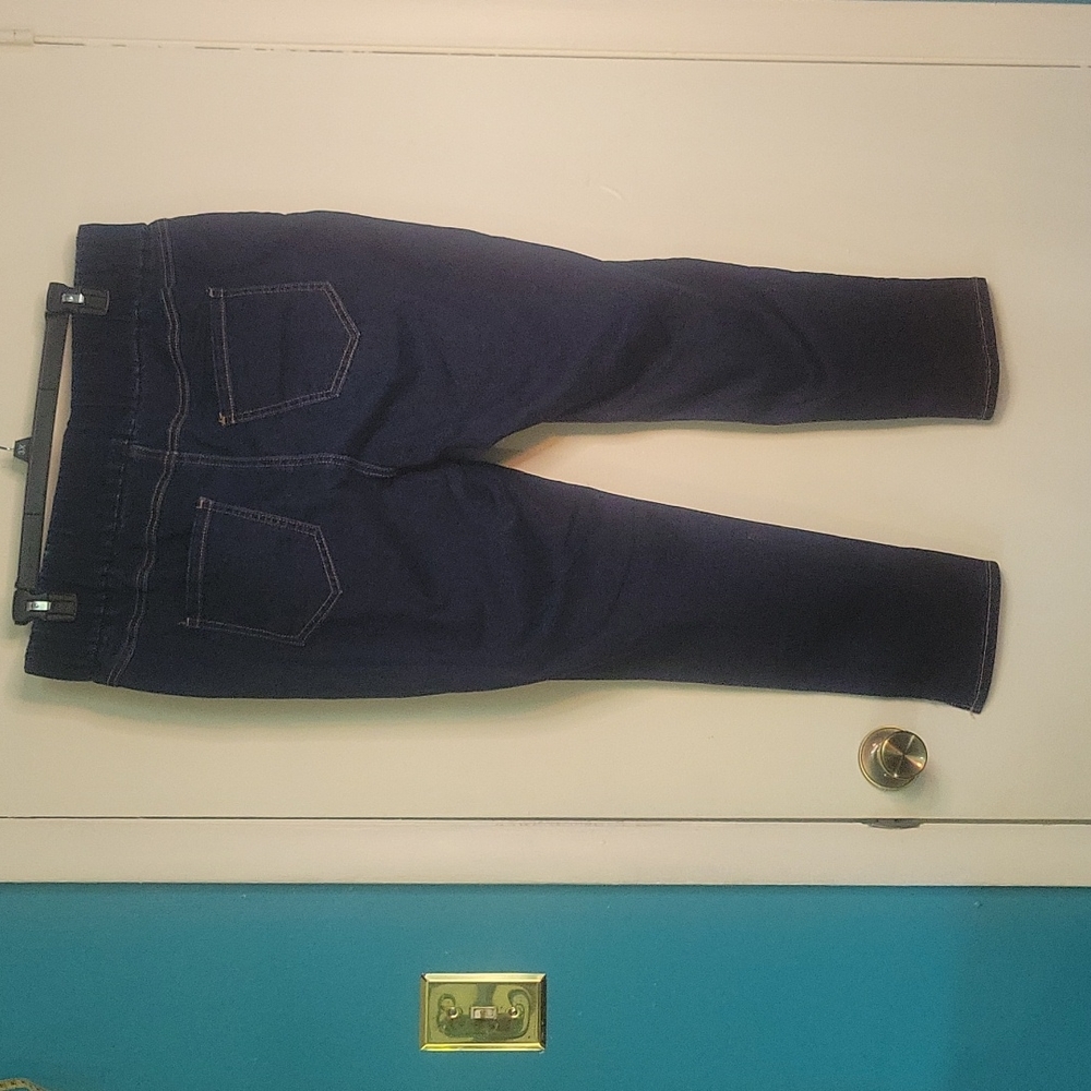Jeans - Picture 7 of 7